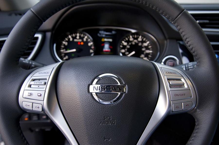  Nissan Rogue 2014 года  (фото 37 из 108)